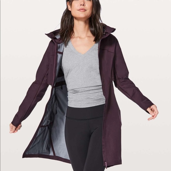 lululemon athletica Jackets & Blazers - Lululemon Cloud Crush Jacket BlackBerry